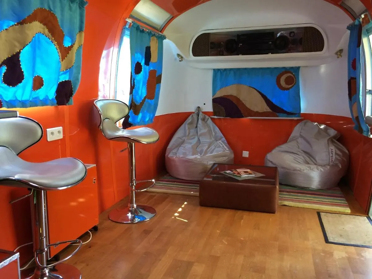 Bed and Breakfast Belrepayre Airstream Glamping à Manses