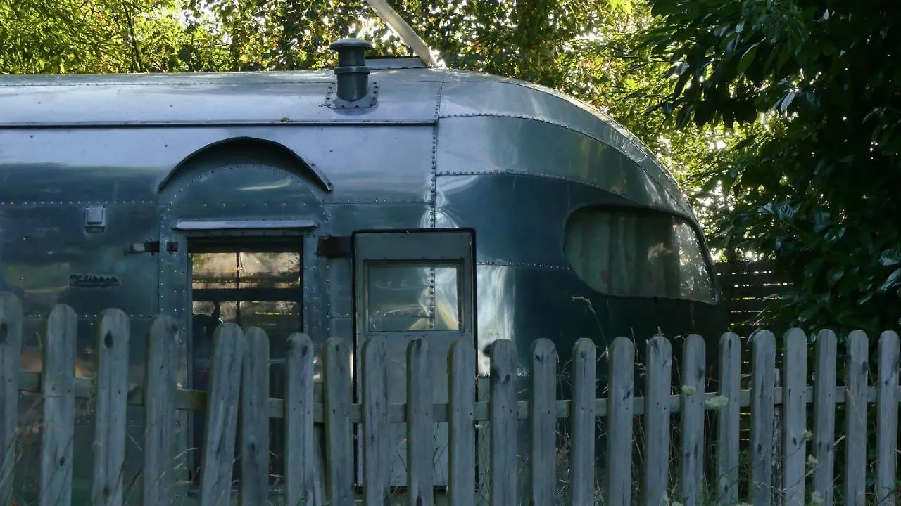 Bed and Breakfast Belrepayre Airstream Glamping à Manses