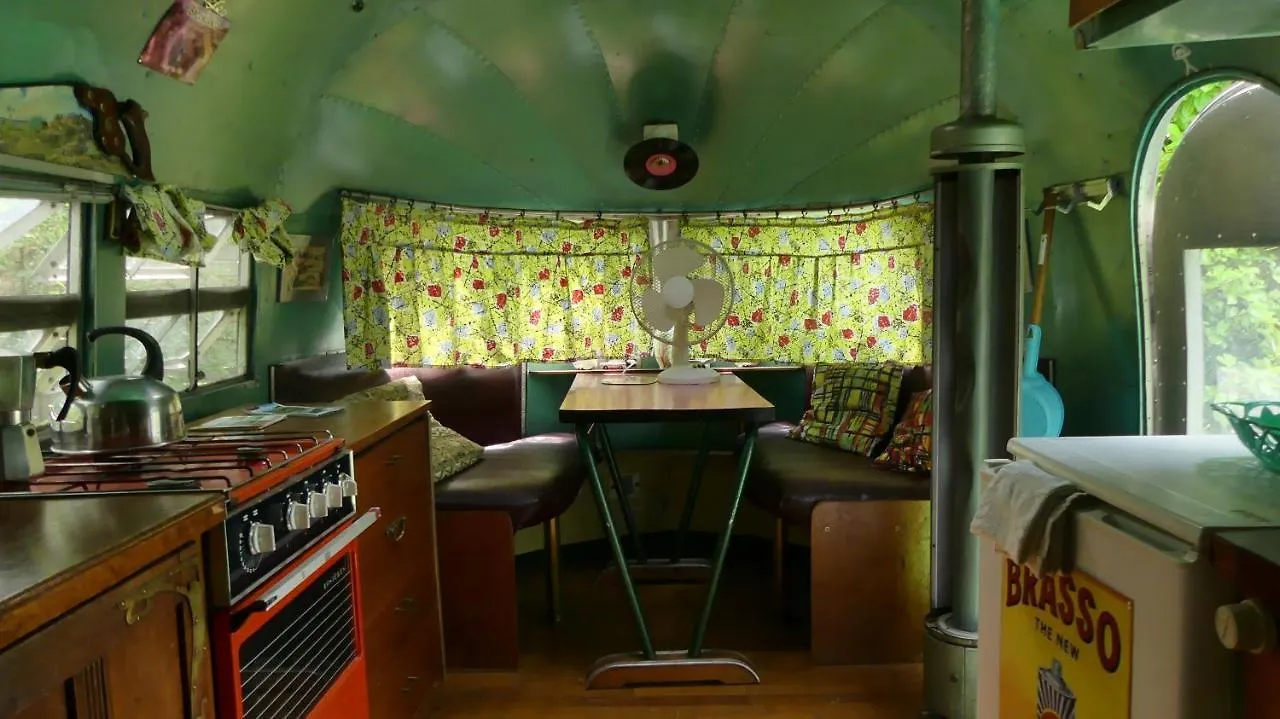Bed and Breakfast Belrepayre Airstream Glamping à Manses 0*,