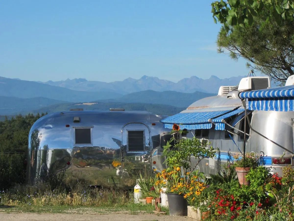 Couette-café Bed and Breakfast Belrepayre Airstream Glamping à Manses