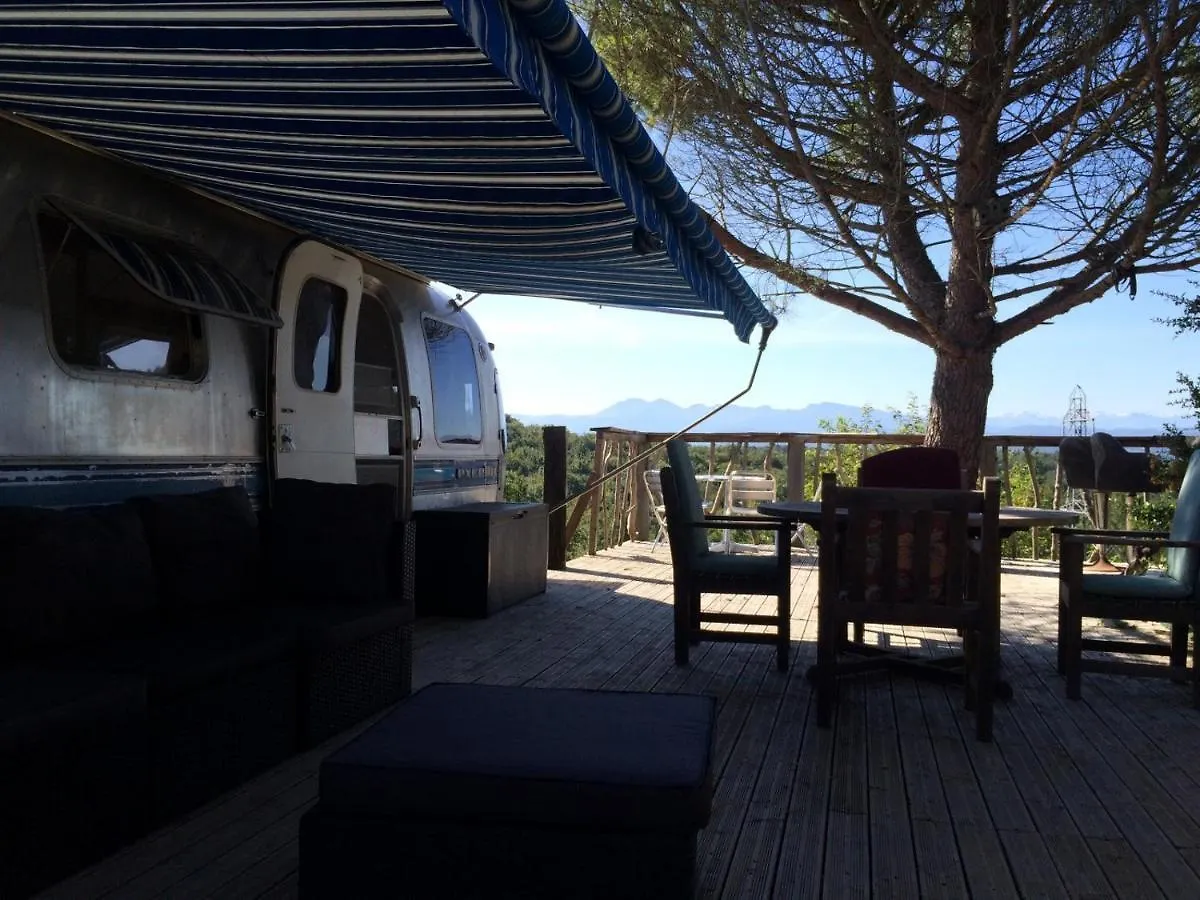Bed and Breakfast Belrepayre Airstream Glamping à Manses 0*,